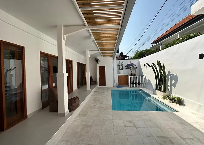 Harmony Berawa Villa *
